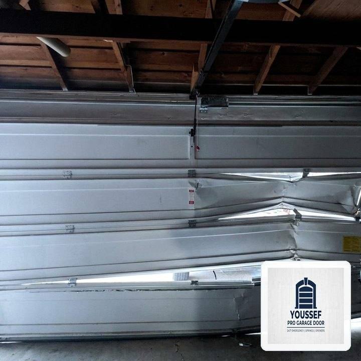 Youssef Pro Garage Door in Rowlett, TX: Heavy-Duty Steel Section Strut & 11-Gauge Hinge Reinforcement - Rowlett, TX